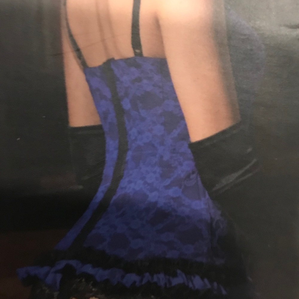 Coquette Bustier size medium.   13.    CL/GY01 - Picture 2 of 6